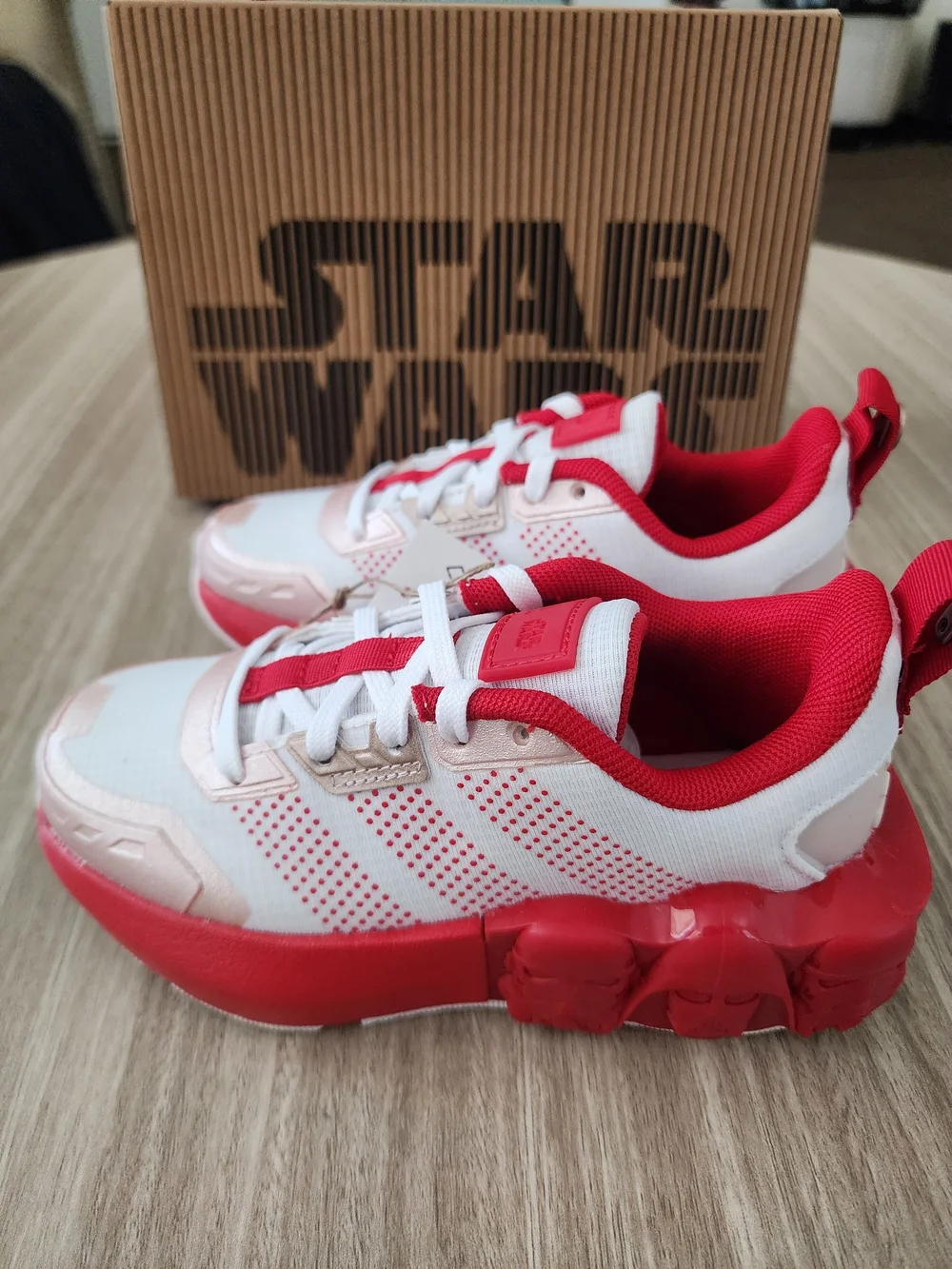NWT Adidas x Star Wars Tech Runner Kids Sneakers Red White Size 11K
